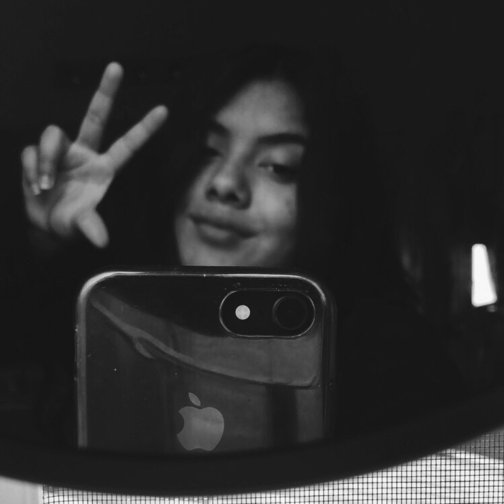 Meet your Posher, Gloria